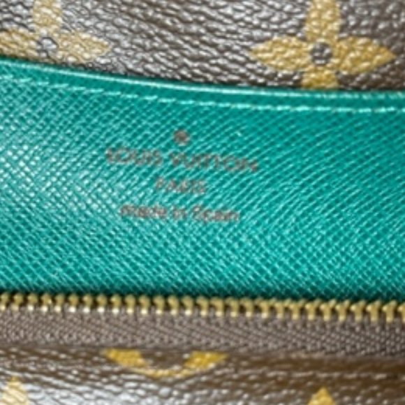 Louis Vuitton Authentic Monogram Emilie Wallet W/COA - Picture 6 of 13